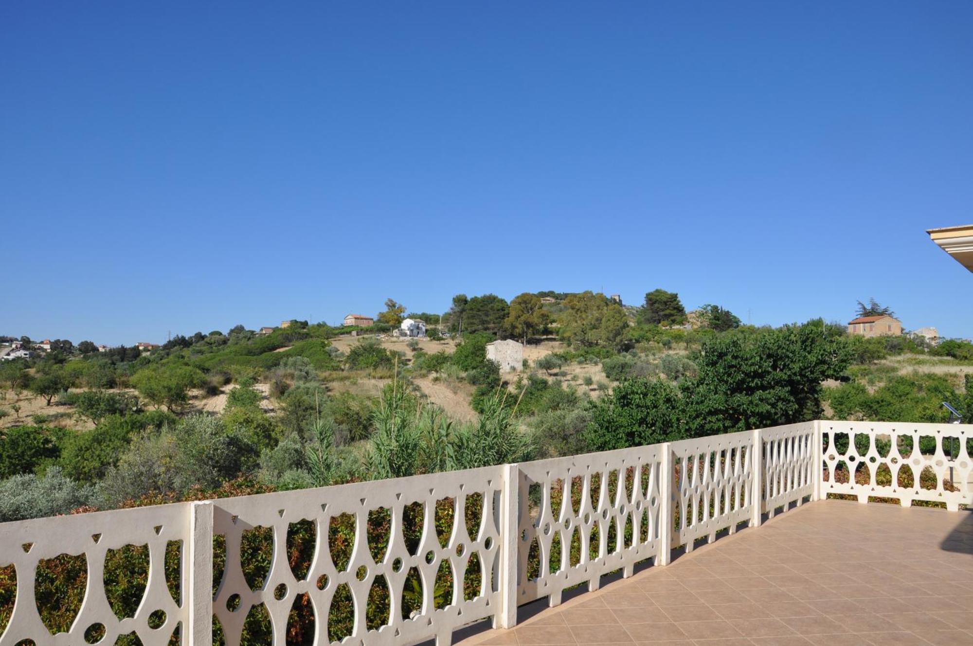 Racalmuto B&B La Terrazza Degli Scrittori מראה חיצוני תמונה