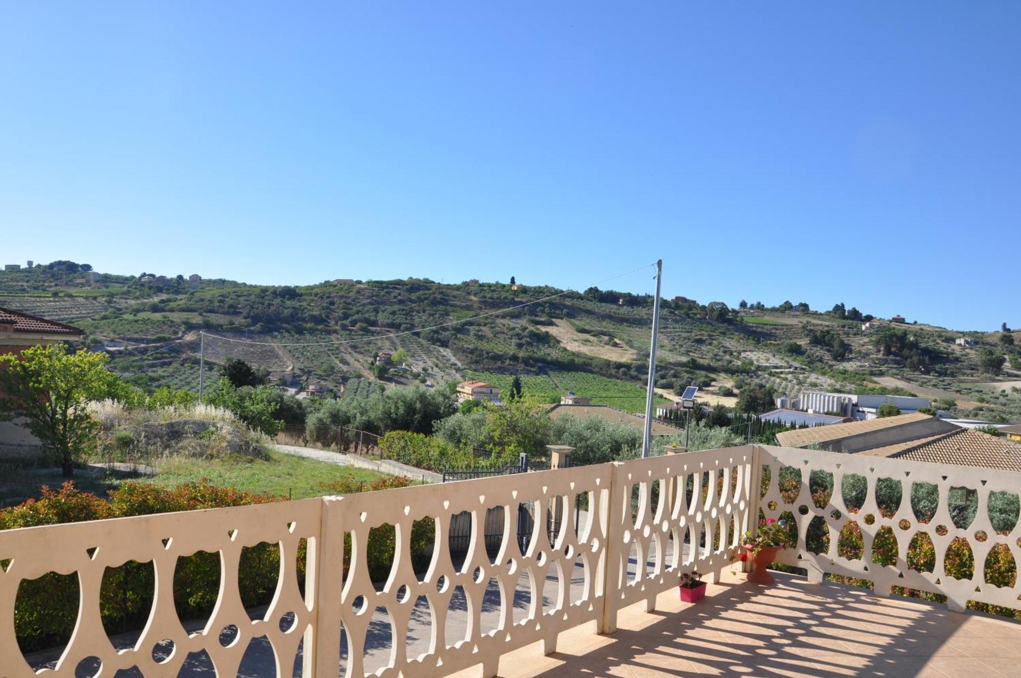Racalmuto B&B La Terrazza Degli Scrittori מראה חיצוני תמונה